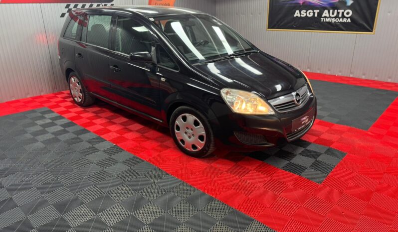 
								Opel Zafira 2009 full									