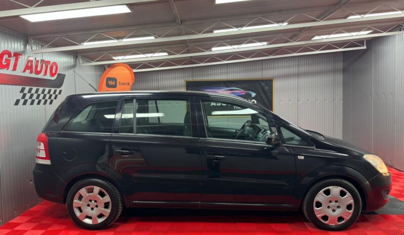 
								Opel Zafira 2009 full									