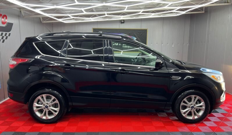 
								Ford Kuga full									