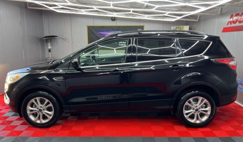 
								Ford Kuga full									