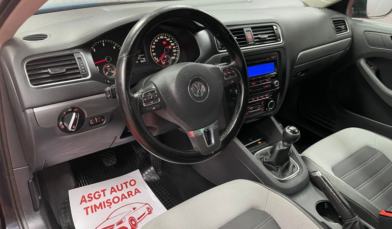 
								VW JETTA full									