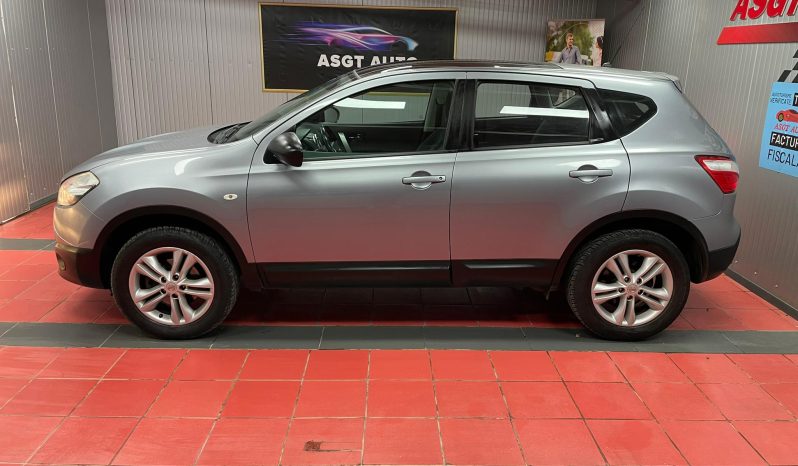 
								NISSAN QASHQAI full									