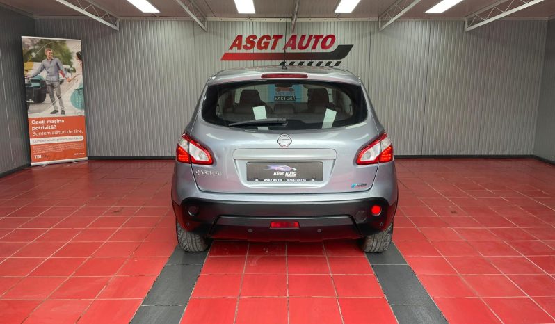 
								NISSAN QASHQAI full									