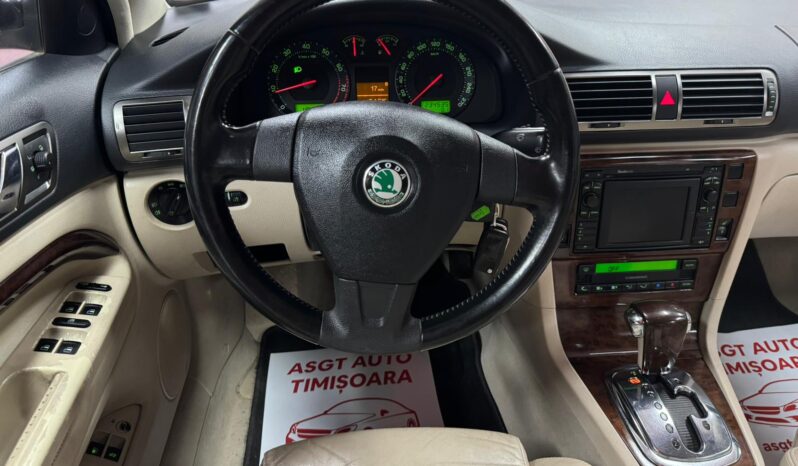 
								SKODA SUPERB full									
