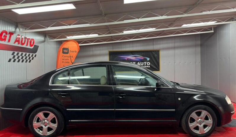 
								SKODA SUPERB full									