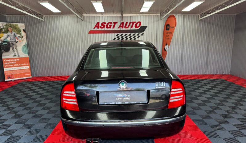 
								SKODA SUPERB full									
