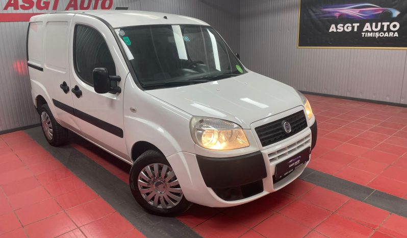 
								FIAT DOBLO CARGO full									