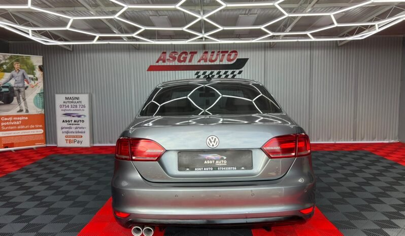 
								VW JETTA full									