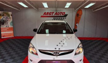 
										HYUNDAI i30 full									