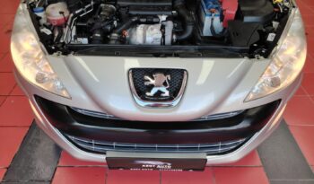 
										PEUGEOT 308 full									