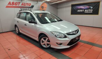 
										HYUNDAI i30 full									