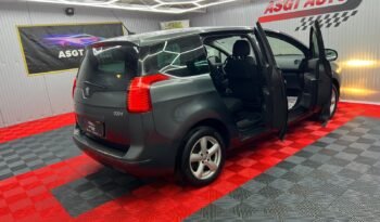 
										PEUGEOT 5008, 7 LOCURI full									