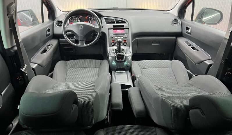 
								PEUGEOT 5008, 7 LOCURI full									