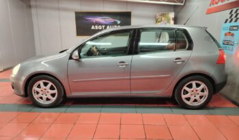 
										VW GOLF 5 GT full									