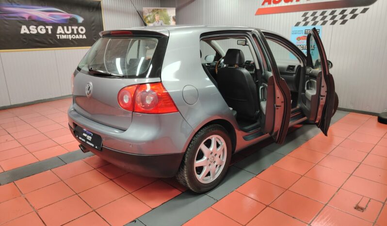 
								VW GOLF 5 GT full									