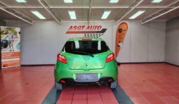 
										MAZDA 2 full									