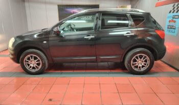 
										NISSAN QASHQAI 4 X4 full									