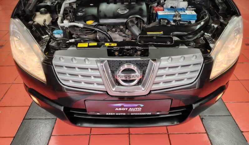 
								NISSAN QASHQAI 4 X4 full									