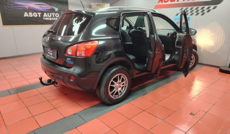 
								NISSAN QASHQAI 4 X4 full									