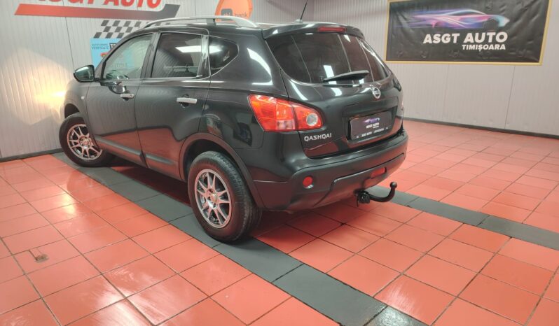 
								NISSAN QASHQAI 4 X4 full									