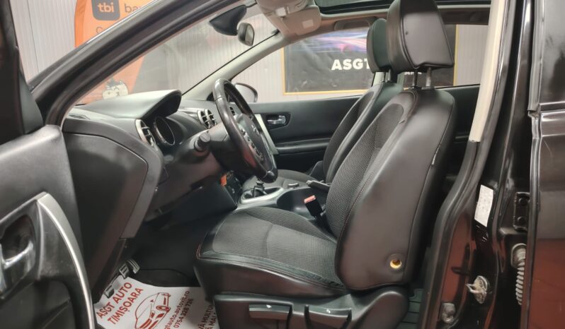 
								NISSAN QASHQAI 4 X4 full									