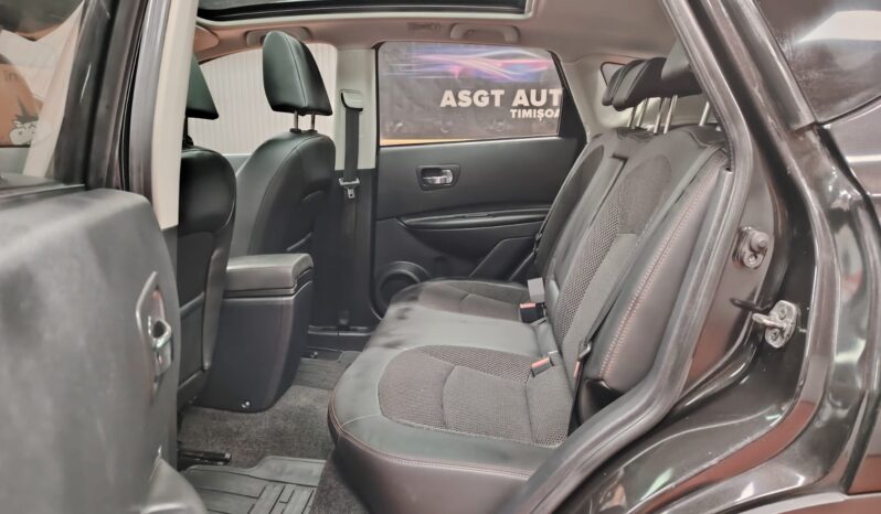 
								NISSAN QASHQAI 4 X4 full									