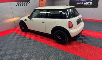 
										MINI COOPER ONE full									