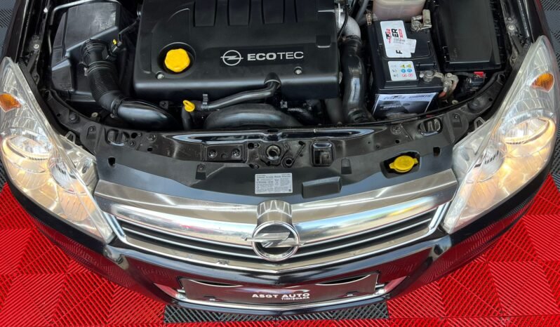 
								OPEL ASTRA H AUTOMAT full									