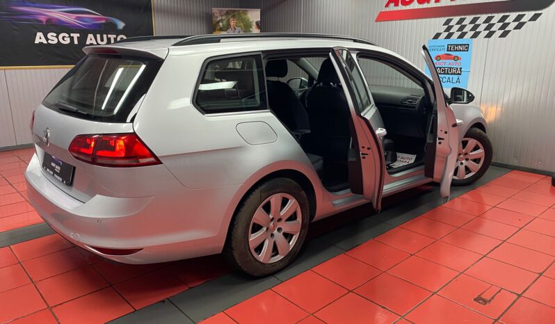 
								VW GOLF 7 AUTOMAT 4X4 full									