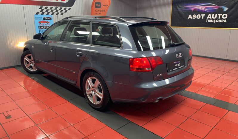 
								AUDI A 4 B8 S-LINE full									