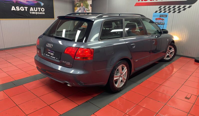 
								AUDI A 4 B8 S-LINE full									