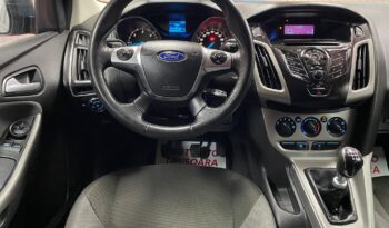 
										FORD FOCUS full									