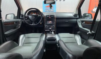 
										MERCEDES-BENZ A180 full									