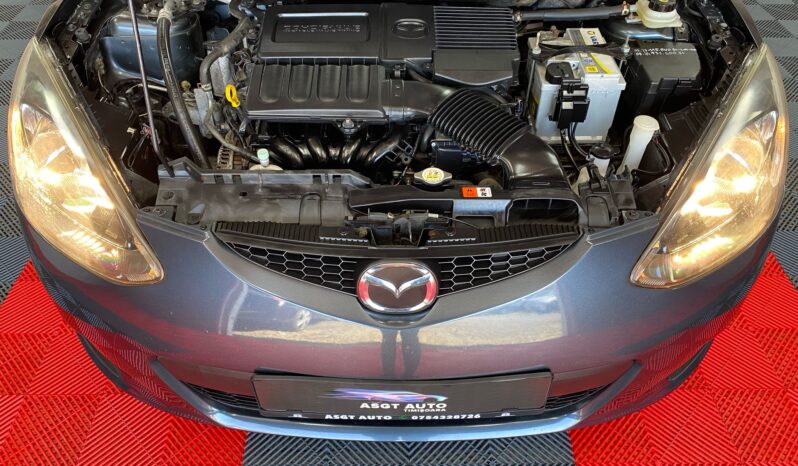 
								MAZDA 2 full									
