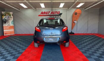 
										MAZDA 2 full									
