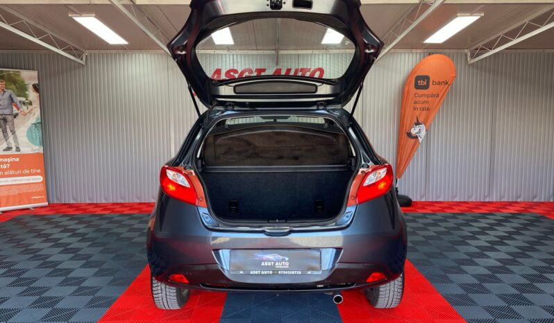
								MAZDA 2 full									