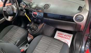
										MAZDA 2 full									