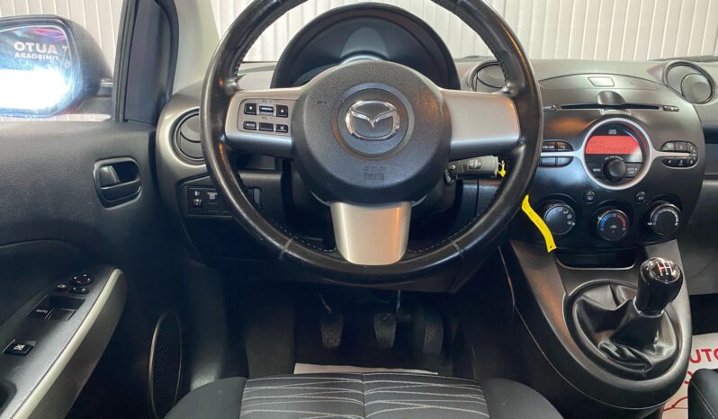 
								MAZDA 2 full									