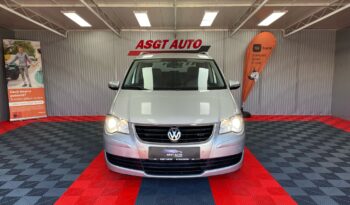 
										VOLKSWAGEN TOURAN full									