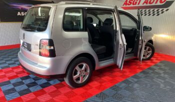 
										VOLKSWAGEN TOURAN full									