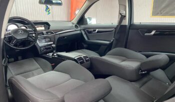 
										MERCEDES-BENZ C200 full									