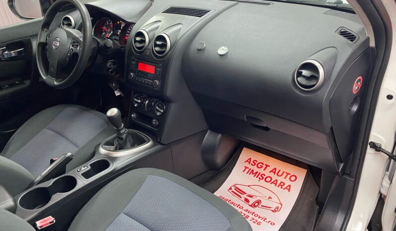 
								NISSAN QASHQAI +2 full									