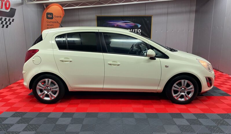 
								OPEL CORSA full									