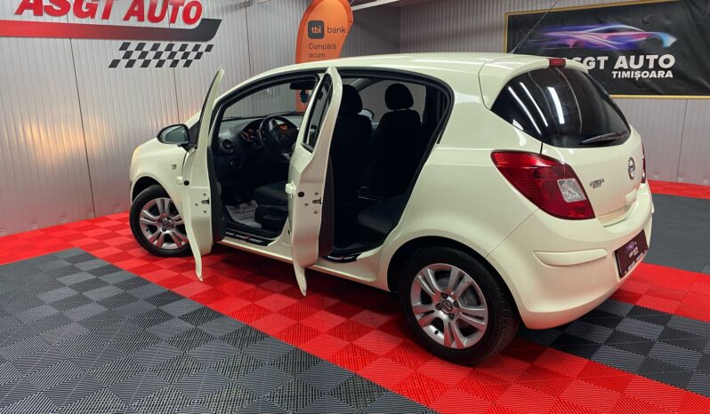 
								OPEL CORSA full									
