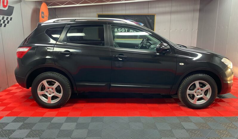 
								NISSAN QASHQAI full									