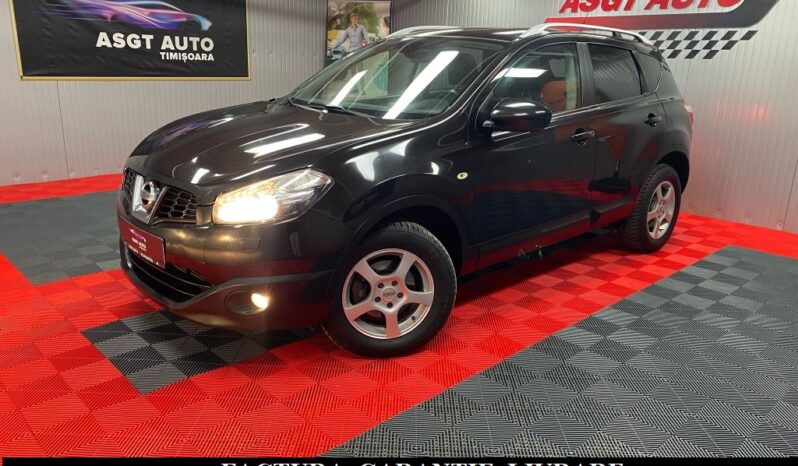 
								NISSAN QASHQAI full									