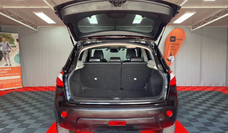 
								NISSAN QASHQAI full									