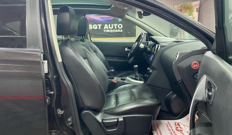 
								NISSAN QASHQAI full									