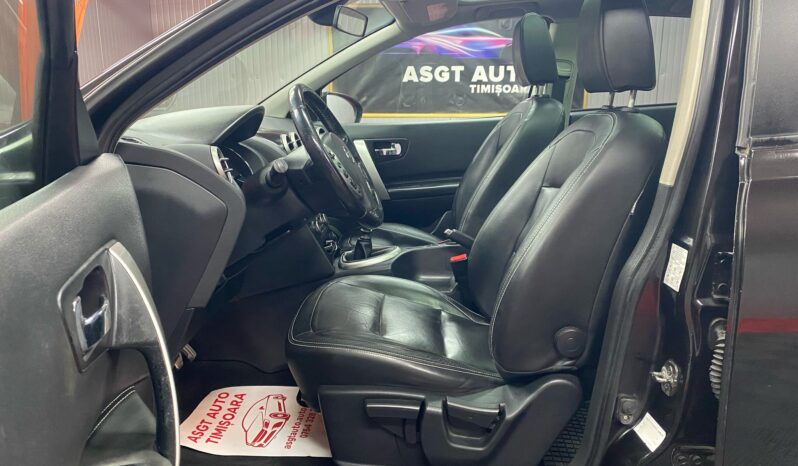
								NISSAN QASHQAI full									