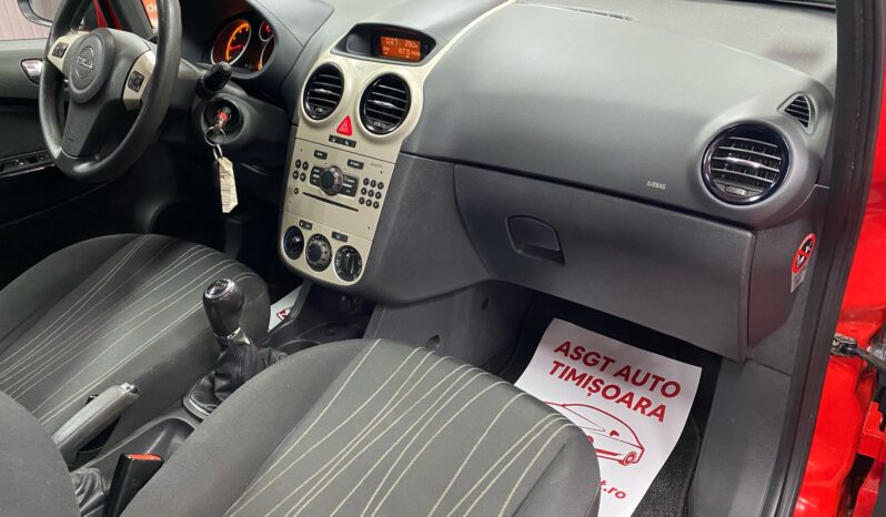 
								OPEL CORSA full									